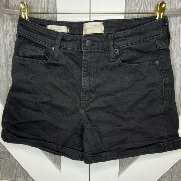 Universal Thread Pants - B5.13. Universal Thread High Rise Midi black shorts Sz 6/28R